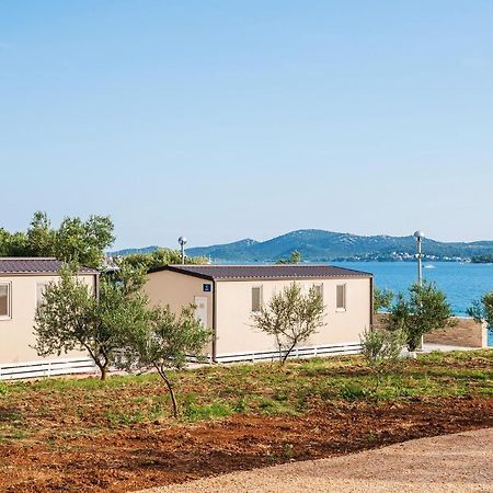 Camp San Antonio Hotell Biograd Na Moru Exteriör bild
