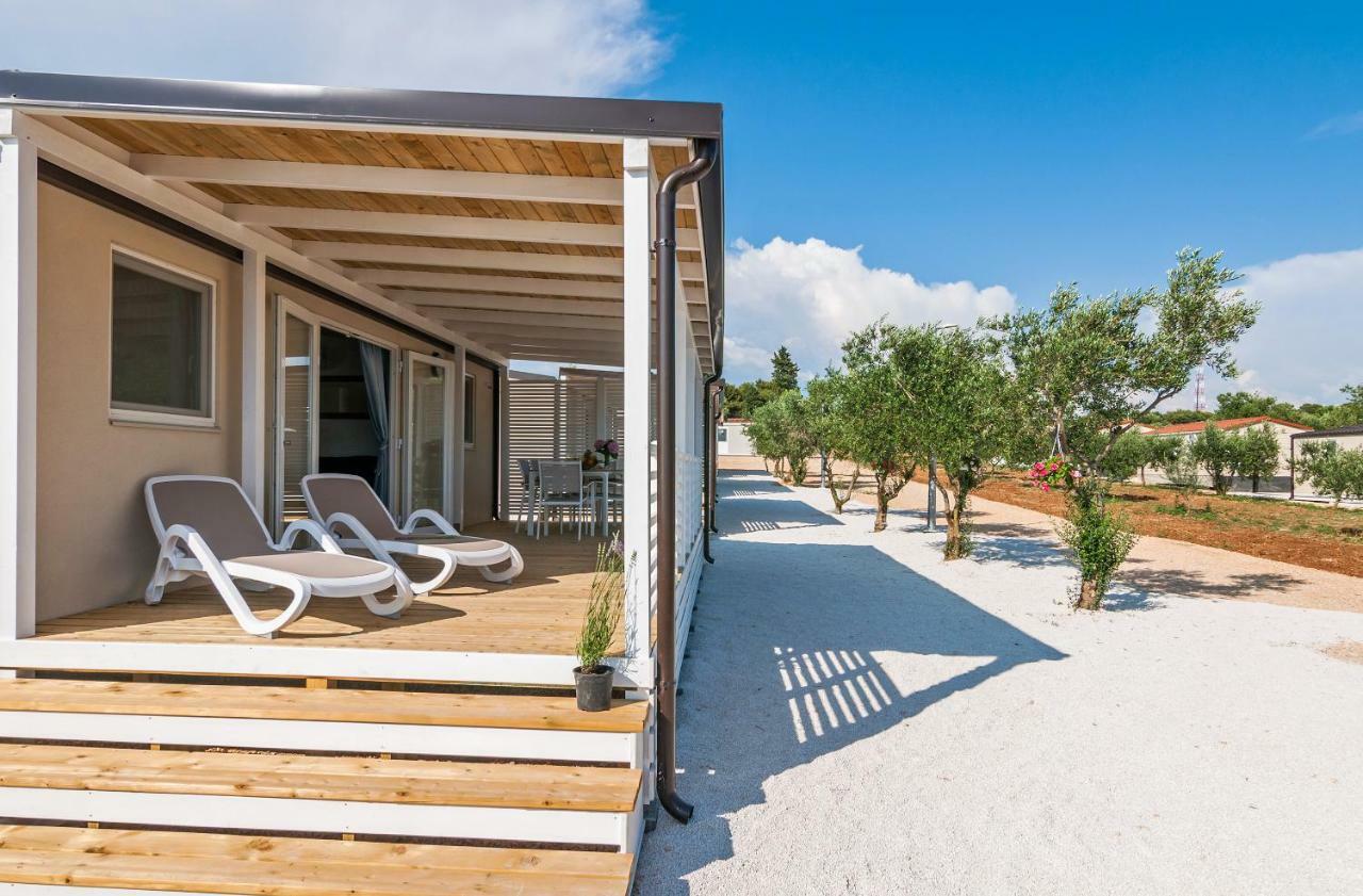 Camp San Antonio Hotell Biograd Na Moru Exteriör bild