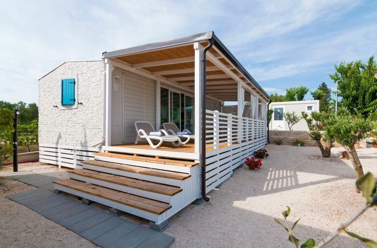 Camp San Antonio Hotell Biograd Na Moru Exteriör bild